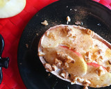 Foto del paso 2 de la receta: Barquita de yogur y manzana
