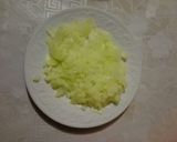 A picture of step 2 of Onion & Cheese toasted sandwich.