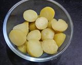 A picture of step 1 of Cheesy Potatoes.
