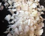 A picture of step 1 of Mushroom Spaghetti Bolognese.