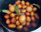 Foto del paso 1 de la receta Ensalada templada de patatas con langostinos y atún en conserva