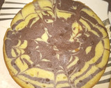 A picture of step 5 of Simple Zebra Cake.