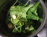 A picture of step 3 of Palak Khichdi.