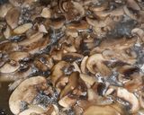 Foto langkah ke 2 dari resep Mushroom Chicken Spaghetti.