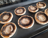 Foto del paso 6 de la receta: Champiñones a la plancha rellenos de bacon