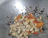 Foto langkah ke 3 dari resep Tumis bunga pepaya.