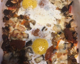 Foto del paso 3 de la receta: Verduras gratinadas, cocina de aprovechamiento.🍆🍅🥚🧀🧅