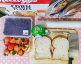 รูปขั้นตอนการทำที่ 1 ของ Strawberry Toast Yogurt
