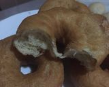 A picture of step 2 of Fluffy doughnuts.