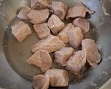 A picture of step 5 of Pork with Three Chiles.