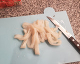 Foto del paso 2 de la receta: Fideos con calamares y langostinos