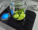 Foto del paso 5 de la receta Pepinillos en vinagre con hierbas frescas