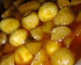 Foto langkah ke 8 dari resep Oseng Bakso+Telor Puyuh.