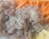 Hình bước làm 3 của món Vietnamese fried spring rolls (nem/chả giò)