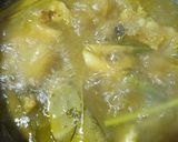 Foto langkah ke 4 dari resep Soto Kikil kuah kuning.