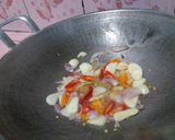 Foto langkah ke 3 dari resep Kerang madura saus tiram.