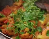 আলু গোবি মেথি (aloo gobi methi recipe in bengali) রেসিপির ধাপ 4 ছবি