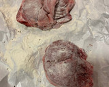 Foto del paso 1 de la receta: Galtas de cerdo al Pedro Ximénez