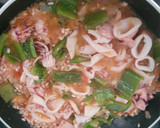 Foto del paso 3 de la receta: Paella muy sencilla de aprovechamiento en honor a las amas de casa
