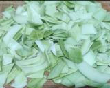 A picture of step 1 of Bottle Gourd Skin Chutney.