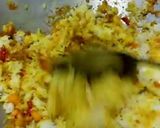 Foto langkah ke 4 dari resep Nasi goreng kunyit.