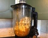 Une image de l'étape 9 de Purée de courge bernettine à la brousse corse,oignon de roscoff et persil.