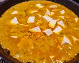 A picture of step 3 of Amritsari Ajwaini Matar Paneer.