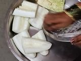 काकडीचे धोंडस (Kakdiche Dhondas Recipe In Marathi)