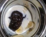 A picture of step 3 of Banana Nutella Milkshake.