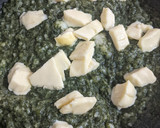 Foto del paso 3 de la receta: Tarta de choclo blanco cremoso y espinaca