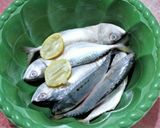 Foto langkah ke 2 dari resep Asem-asem Ikan Kembung.
