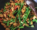 Foto langkah ke 4 dari resep Tempe Tumis Bunga Bawang/prei.
