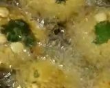 चना दाल वड़ा (मसालेदार) (Spicy yellow lentil Vada recipe in Hindi) रेसिपी चरण 4 फोटो