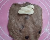 Foto langkah ke 3 dari resep Choco Cheese Bread (Sourdough Discard).