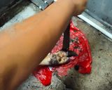 Foto langkah ke 1 dari resep Gulai Tunjang (kaki) Sapi dan Cara Membersihkannya.