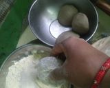 A picture of step 2 of Bajra ki roti.
