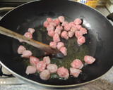 Foto del paso 2 de la receta: Espaguetis con butifarra y pimientos en 23 minutos