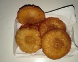 Foto langkah ke 6 dari resep Kue cucur (Kucur) gula merah empuk, bersarang dan tanpa mixer.