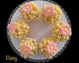 Foto del passaggio 9 della ricetta Tortine mimosa Pan di spagna, bagna all’Alchermes, crema pasticcera al limone