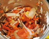 Foto del paso 2 de la receta: Crema de rape, gambas y almejas Thermomix