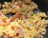 Gambar langkah 4 resipi Nasi Goreng Cina.