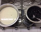 A picture of step 6 of Cake with Blueberry Panna Cotta and Mixed Berries.
