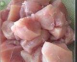 A picture of step 1 of Chicken masala malai boti.