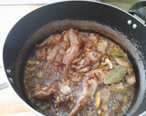 Foto del paso 3 de la receta: Conejo en salsa con patatas