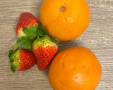 Foto del paso 1 de la receta: Licuado de naranja y fresas
