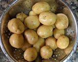 Foto do passo 1 de Batata Bolinha assada
