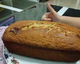 Foto langkah ke 5 dari resep Bolu Yoghurt - cadbury dairy milk choc.