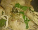 รูปขั้นตอนการทำที่ 2 ของ ข้าวหน้าไก่นึ่งสมุนไพร (Steamed Chicken with Herbs on Rice)
