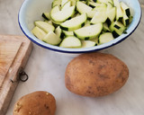 Foto del paso 2 de la receta: Crema calabacín y algo más