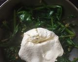 A picture of step 3 of Scalloped Potato Spinach Roll.